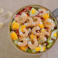 有虾又有溏心蛋的高颜值沙拉