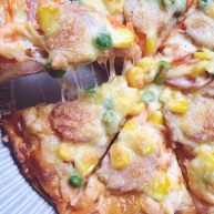 自制披萨火腿虾蔬菜