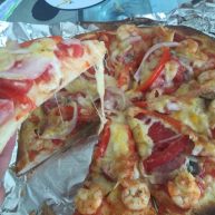 火腿虾仁蘑菇披萨