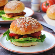 炸鸡芝士汉堡