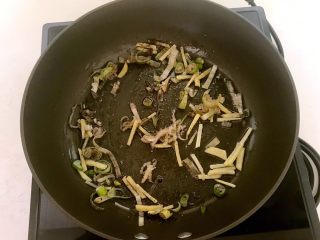 20、豉香蒸排骨,煸炒出香味