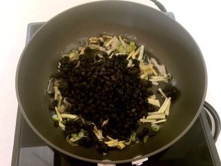 21、豉香蒸排骨,加入豆豉