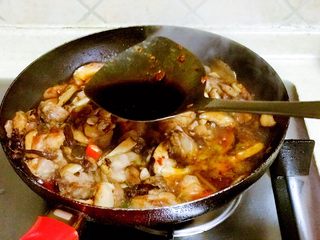 12、四川版????黄焖鸡,加适量生抽、老抽