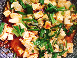 12、红烧豆腐,拌匀
