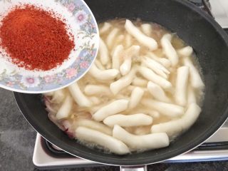 13、芝士辣烤年糕,再加入辣椒粉，