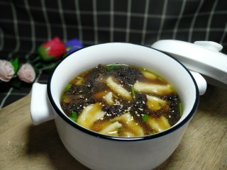 17、酸汤剪刀面,成品图