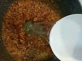 5、麻婆豆腐,加适量清水
