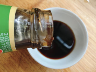 10、红烧土豆,适量蚝油，搅拌均匀。