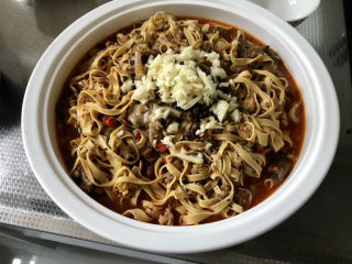 38、水煮千张,千张上摆上青花椒蒜末