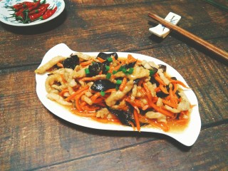 15、鱼香肉丝,炒好的肉丝很香