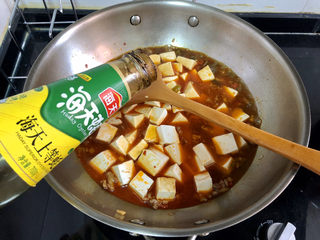 17、肉末炖豆腐,半汤匙蚝油