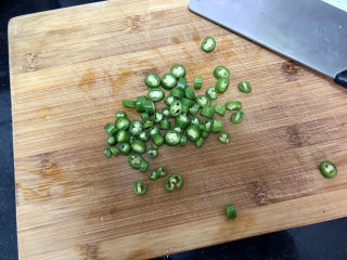 23、肉末炖豆腐,切小圈