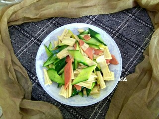 13、腐竹黄瓜炒火腿,成品图