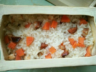 6、竹筒饭,开盖即食