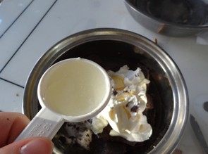 16、浓情巧克力礼盒,倒入白兰地