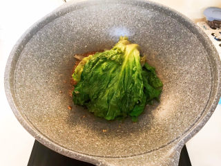 12、蒜泥生菜,加入生菜