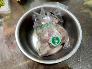 1、红烧土豆排骨➕海带结土豆烧排骨,前两天在某宝再次入手的猪肋排