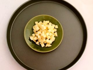 7、10分钟快手菜 五彩什锦小炒,把土豆切成小丁