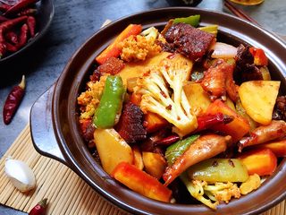 16、什锦干锅,口感丰富!