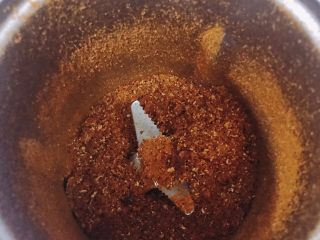 5、油泼辣子,粉碎机打粉