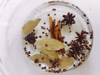 10、油泼辣子,温水泡会