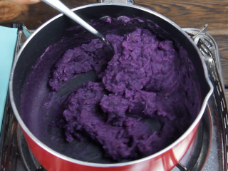 7、紫薯酸奶冰棒 | 软糯酸甜 抗氧化,开小火，搅拌均匀