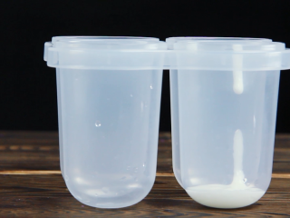 10、紫薯酸奶冰棒 | 软糯酸甜 抗氧化,先在模具中加入一勺酸奶