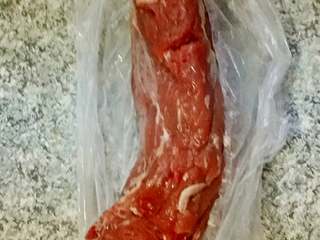 1、小馄饨+#挑战鸡蛋2的100种做法#,里脊肉