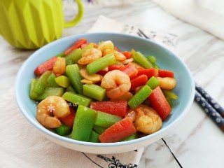 14、莴笋炒虾仁,简单好做的一道菜。