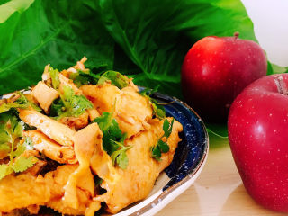 10、麻辣鸡块,装盘