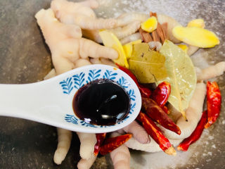 13、香辣卤鸡爪,一勺蚝油