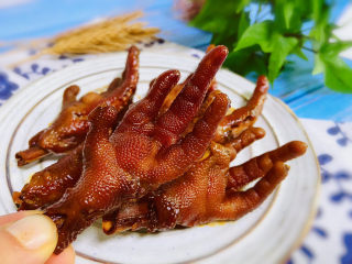21、香辣卤鸡爪,诱惑你一下????????