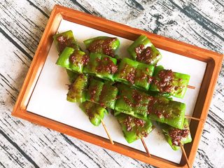 27、秘制烤辣椒,秘制烤尖椒清脆爽口，香辣适宜，好吃到停不下来～