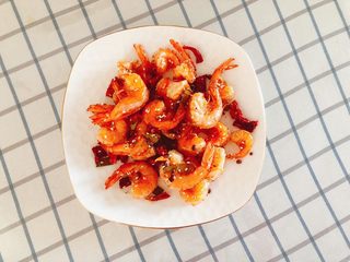 20、香甜辣味虾-年夜饭、宴请菜,成品图。
