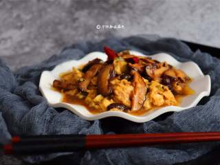 9、蚝油香菇滑蛋,配一碗米饭，好满足～