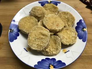 7、#厨房挑战#  素菜  五香素鸡,捞出控油。