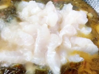 11、泡菜龙利鱼,大火烧开