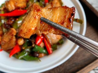 15、农家小炒肉,肉片肥而不腻