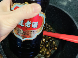 11、麻辣田螺,加老酒；