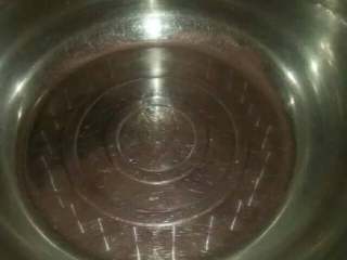 2、四川泡菜,2.准备一盆凉白开