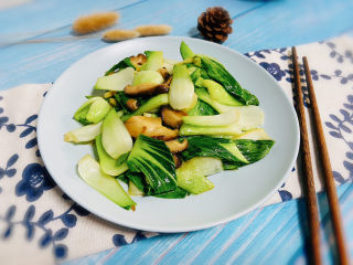 17、青菜炒香菇,清香美味，营养丰富