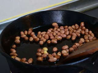 4、#咸食#果仁菠菜,变色就是熟了