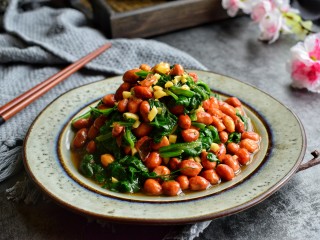 16、#咸食#果仁菠菜,成品图