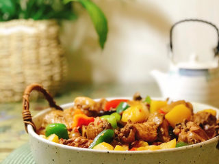 18、一看就会的家常黄焖鸡,成品