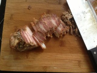 3、四川坛子肉炒茭白,坛子肉