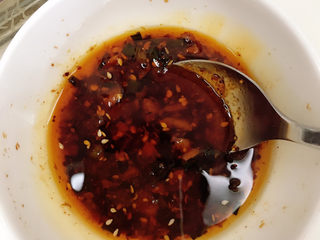 20、鸡丝凉面,能吃辣的放红油辣椒