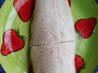 1、酸菜龙利鱼,龙利鱼一条，解冻