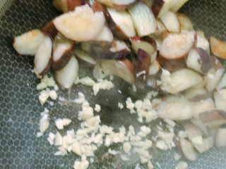 11、地三鲜,炒香