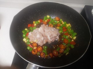 21、洋葱炒肉片,下肉片