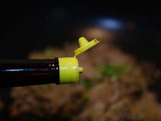 11、蚂蚁上树,放入生抽，盐，胡椒，继续翻炒。